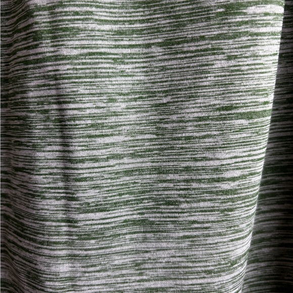 Snoga Athletics heather green midi skirt with leggings modest athletic wear - Picture 3 of 6